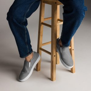 Casual slip-on shoes for men Breathable slip-on sneakers for men Men’s comfortable walking slip-ons Eco-friendly men’s slip-on shoes