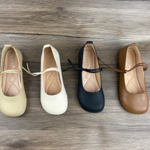 Square toe shoes, women’s shoes, Mary Jane shoes, vintage shoes, flat shoes