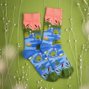 Frogs in Love | Colorful socks for men and women | Gift for him & her | Funny design | Man I Love Frogs