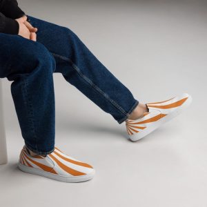 Casual slip-on shoes for men Breathable slip-on retro sneakers for men Men’s comfortable walking slip-ons Eco-friendly men’s slip-on shoes